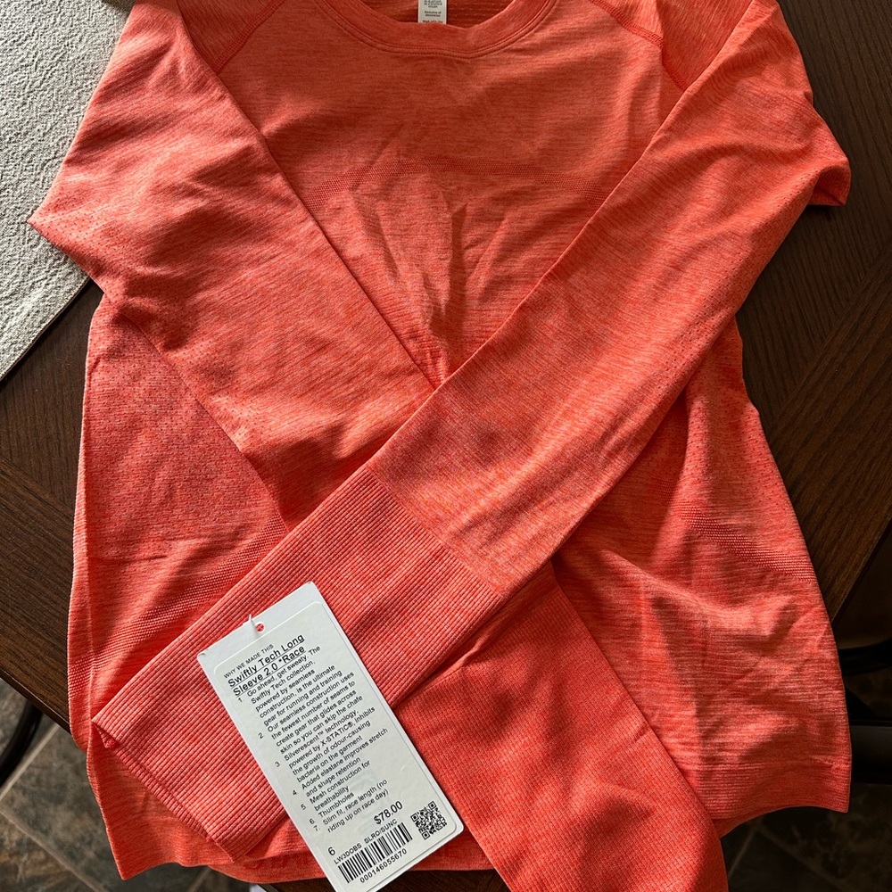 Lululemon Swiftly Tech long sleeve Race